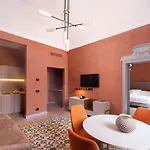 Ξενοδοχείο με διαμερίσματα Vis Urban & - Boutique