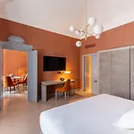 Vis Urban & - Boutique Апарт-отель