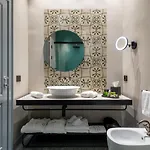 Vis Urban & - Boutique Апарт-отель