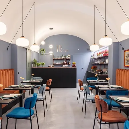 Vis Urban Suites&spa Apartmanhotel