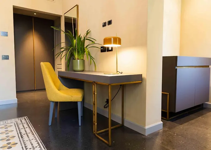 Vis Urban & - Boutique 4* Bari